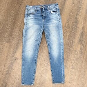 American Eagle Outfitters Light Blue Super Stretch Jeans